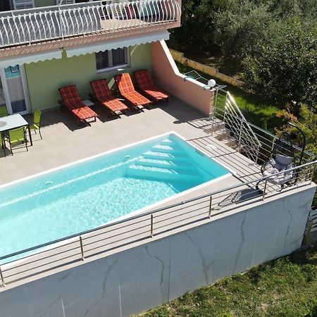 Apartment M&M With Private Pool Kučine Extérieur photo