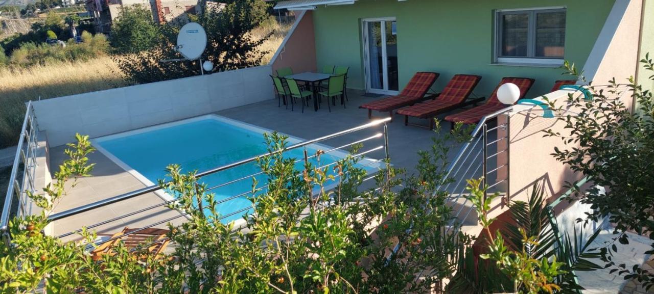 Apartment M&M With Private Pool Kučine Extérieur photo