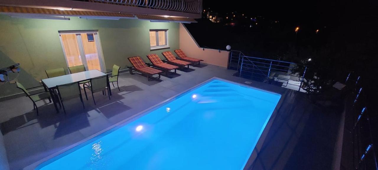 Apartment M&M With Private Pool Kučine Extérieur photo