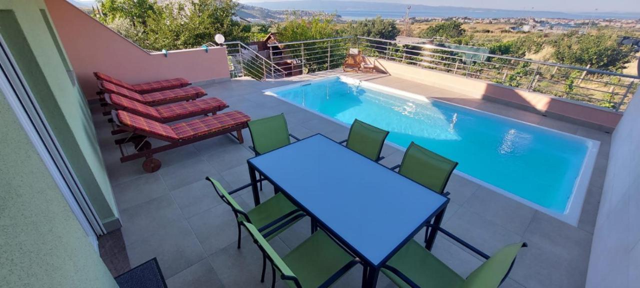 Apartment M&M With Private Pool Kučine Extérieur photo