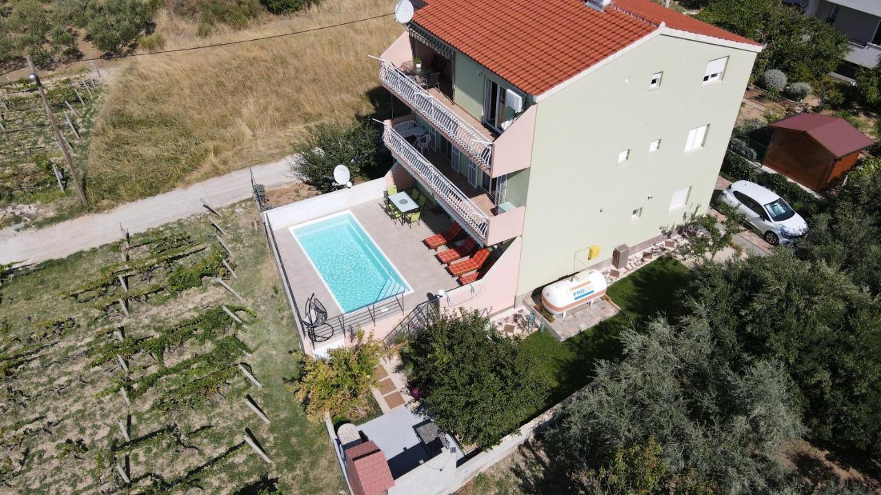 Apartment M&M With Private Pool Kučine Extérieur photo