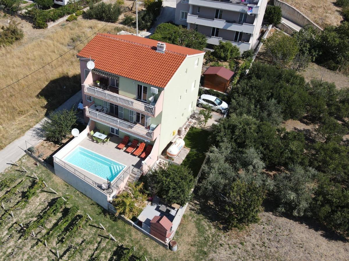 Apartment M&M With Private Pool Kučine Extérieur photo