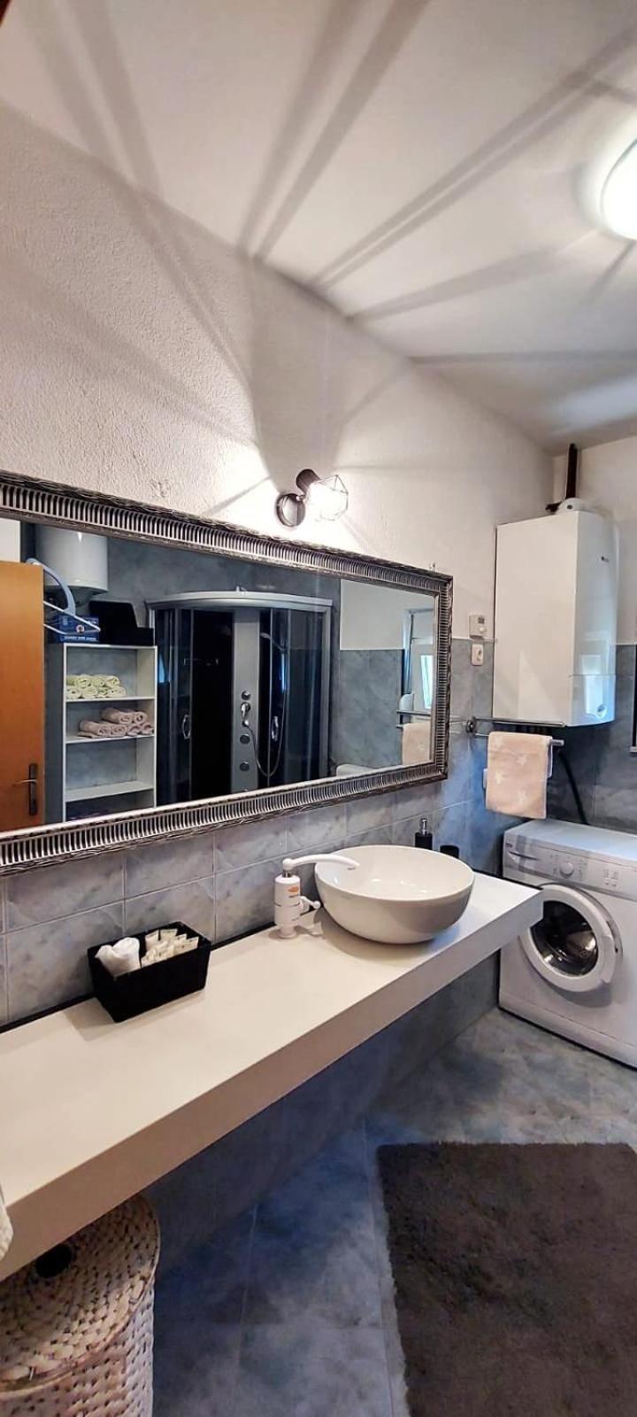 Apartment M&M With Private Pool Kučine Extérieur photo