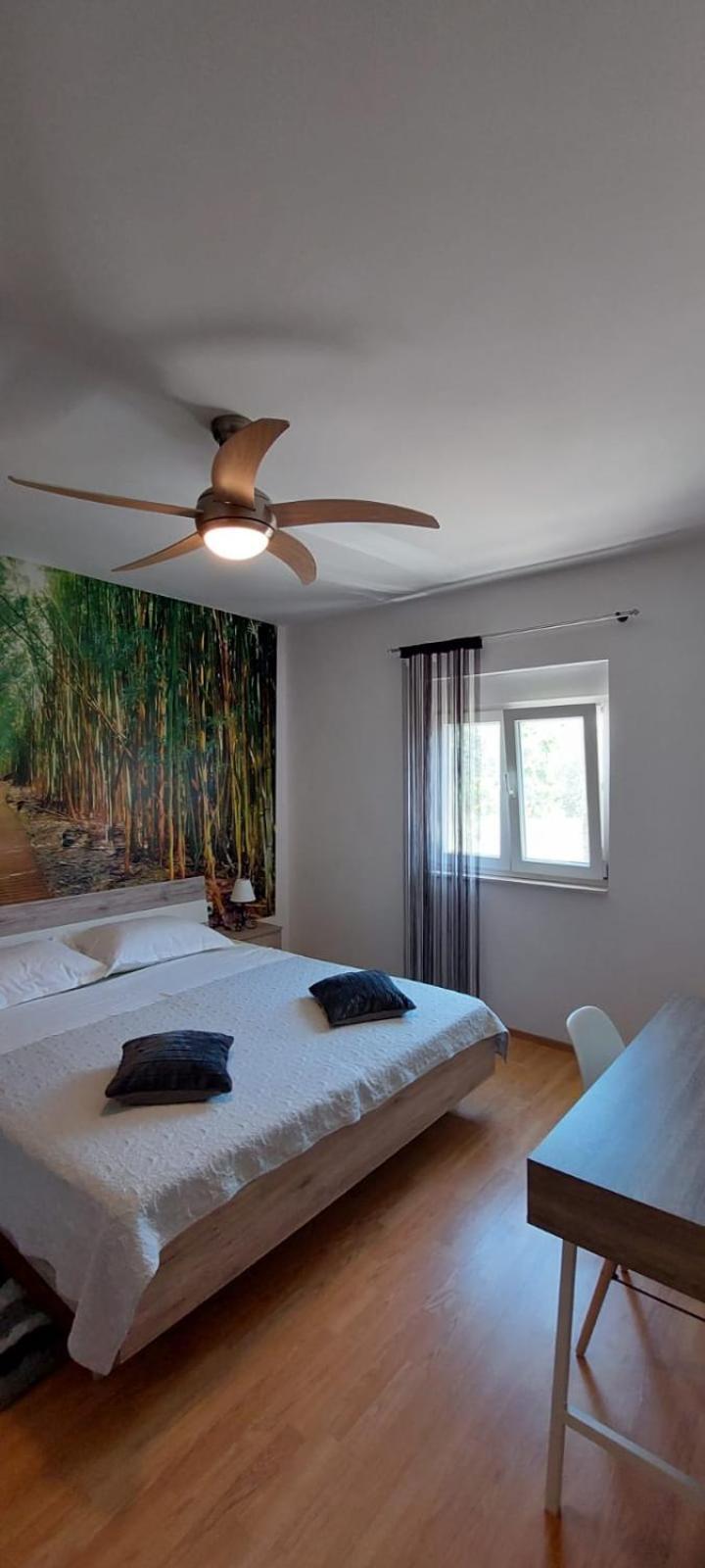 Apartment M&M With Private Pool Kučine Extérieur photo