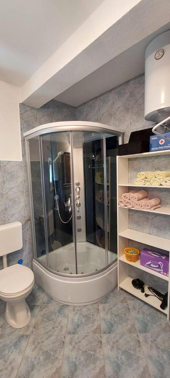 Apartment M&M With Private Pool Kučine Extérieur photo