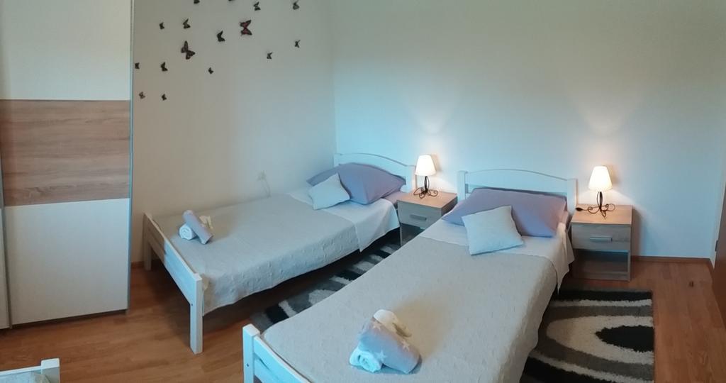 Apartment M&M With Private Pool Kučine Extérieur photo