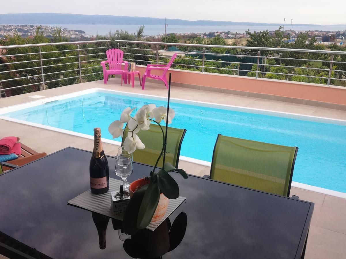 Apartment M&M With Private Pool Kučine Extérieur photo